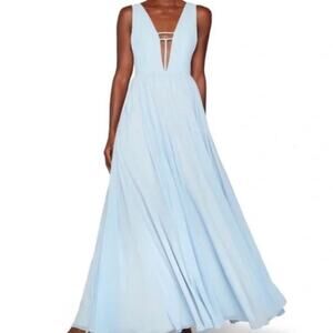 Fame & Partners Summer Angel Dress in Ice Blue Size: 2